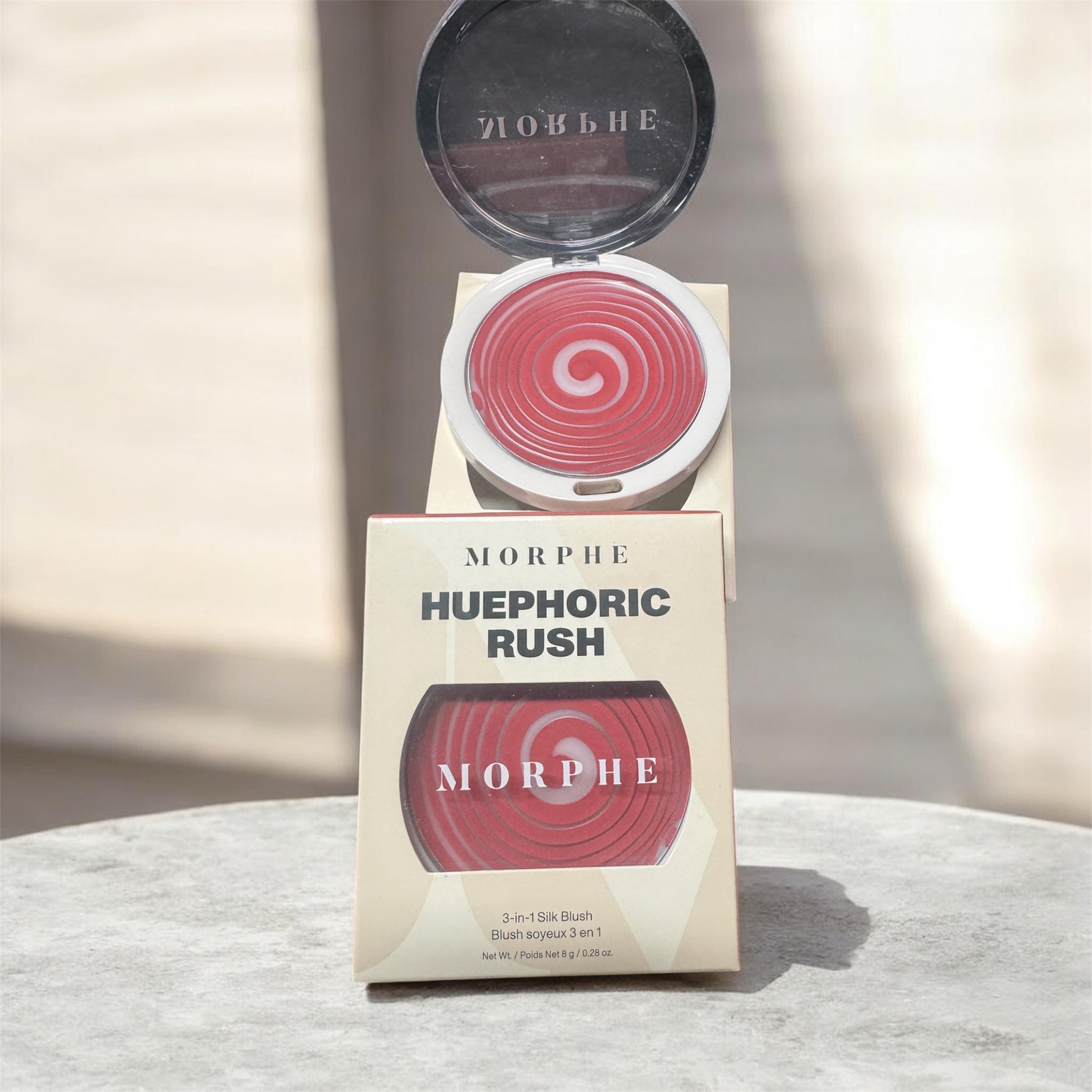 ures the Morphe Huephoric Rush 3-in-1 Silk Blush